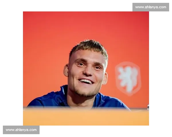 荷兰队挑战强敌，全面分析荷兰足球队的战术布局与未来展望